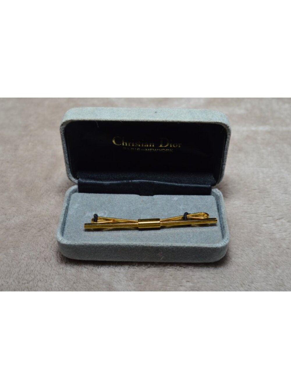 Vintage Christian Dior Gold-Tone Collar Bar Tie Clip Minimalist Luxury Classic - Picture 2 of 4
